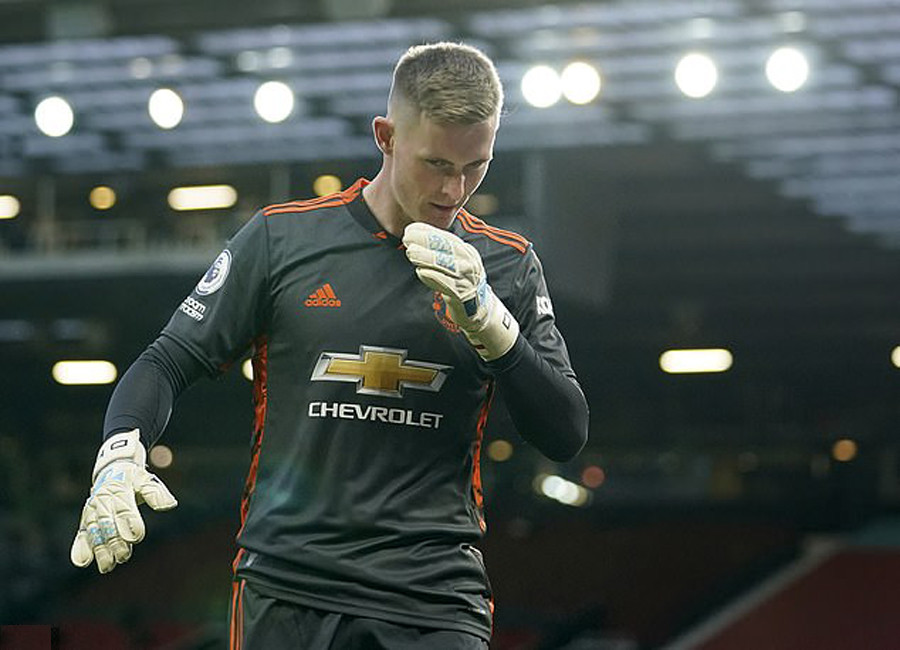 包含葡超倒计时，费城76人加时末段强势反弹，细节引发关注，气氛紧张，轮换策略成焦点的词条