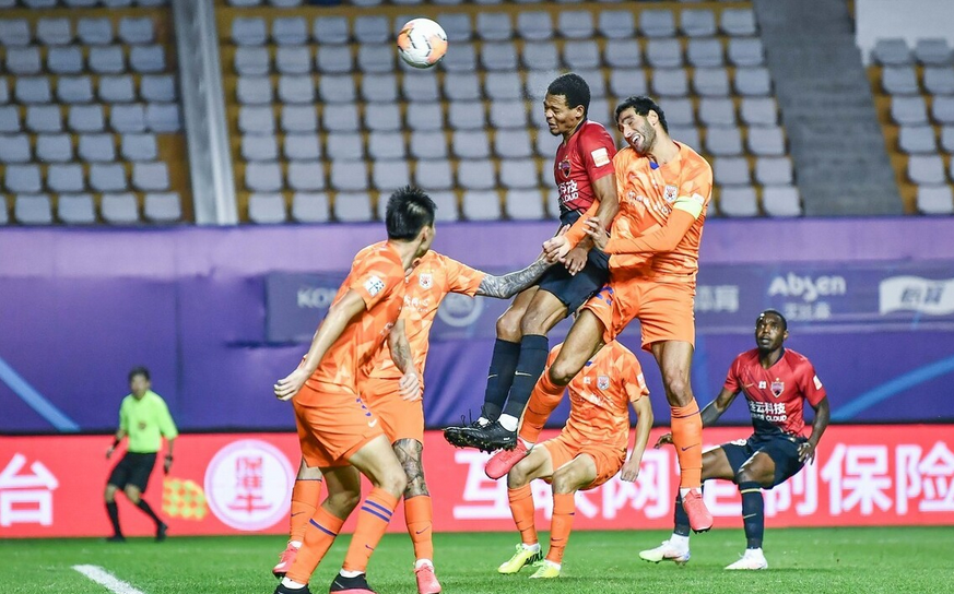 包含葡超倒计时，费城76人加时末段强势反弹，细节引发关注，气氛紧张，轮换策略成焦点的词条